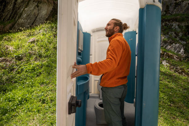Best Luxury portable toilet rental  in Apopka, FL